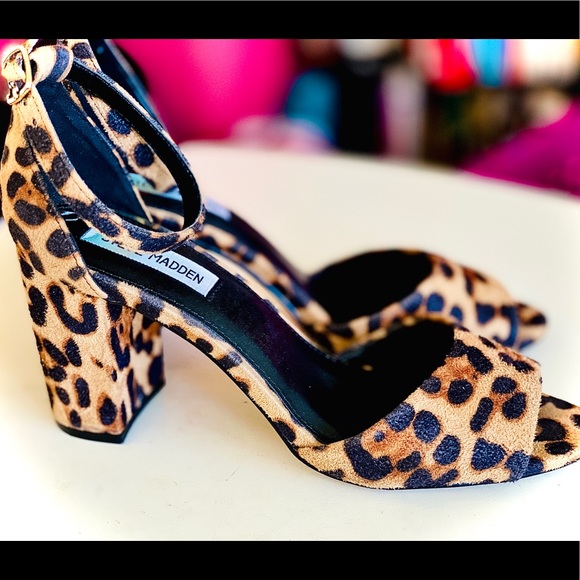Steve Madden Shoes - Cheetah Print Block Heeled Sandals by Steve Madden Steve Madden Shoes - Cheetah Print Block Heeled Sandals by Steve Madden